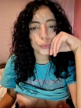 Sweet-diamondxxx online show from October 23, 5:33 pm