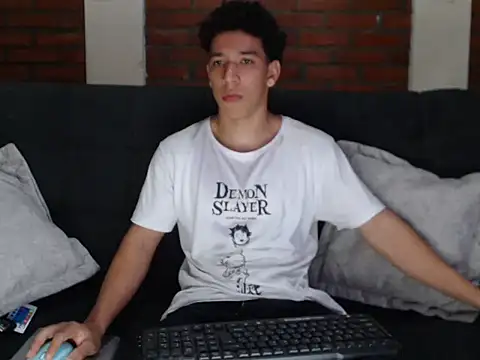 ethan noir online show from December 20, 1:03 am