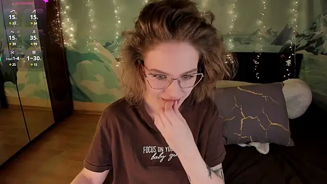 Snapshot of Natural_pussy chatting on January 22, 5:49 pm Natural pussy online show from January 22, 5:49 pm