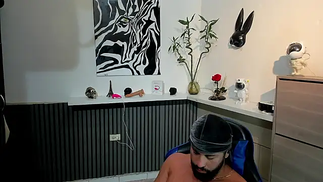 Snapshot of Daemon21 chatting on January 13, 9:09 pm Daemon21 online show from January 13, 9:09 pm