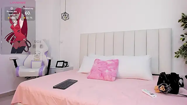 Snapshot of Agata_clark chatting on January 18, 11:22 pm Agata clark online show from January 18, 11:22 pm