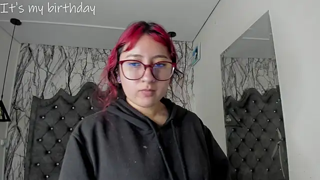 larissa01  online show from January 23, 3:26 am