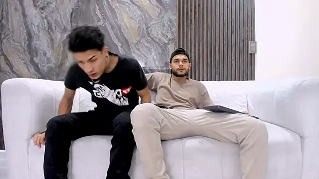 hot day online show from January 19, 1:32 am