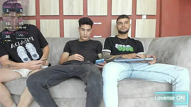 hot day online show from March 7, 1:31 am