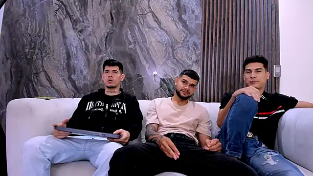 hot day online show from March 18, 1:53 am