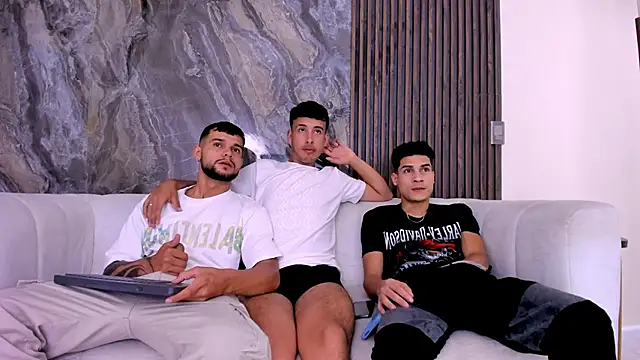 hot day online show from March 20, 1:46 am