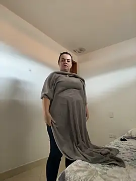 Im Amelia online show from October 29, 1:02 pm