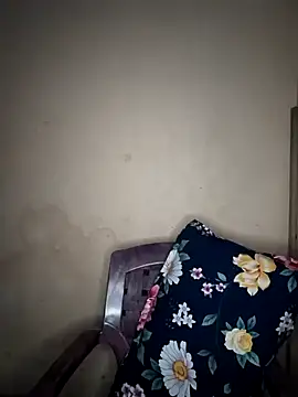 midhly online show from December 5, 10:12 pm