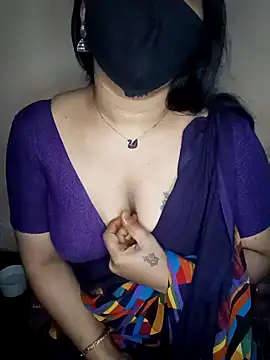 midhly online show from December 19, 9:06 pm