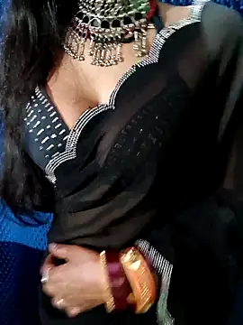 Snapshot of Savita_hotmom chatting on January 14, 5:18 pm Savita hotmom online show from January 14, 5:18 pm