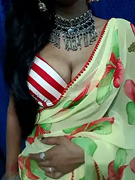 Snapshot of Savita_hotmom chatting on June 3, 4:56 pm Savita hotmom online show from June 3, 4:56 pm