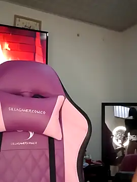 Lanna hott  online show from November 20, 7:57 pm