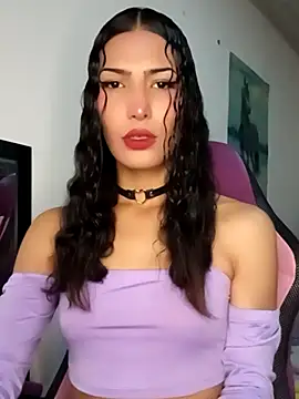 Snapshot of Lanna_hott_ chatting on January 18, 1:15 pm Lanna hott online show from January 18, 1:15 pm