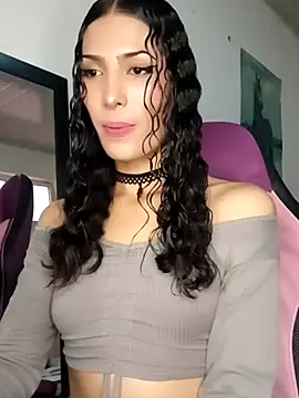 Snapshot of Lanna_hott_ chatting on March 1, 8:00 pm Lanna hott online show from March 1, 8:00 pm