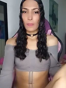 Lanna hott  online show from May 16, 8:07 pm