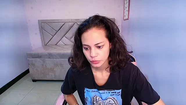 Snapshot of Tyna_ch chatting on March 1, 9:59 pm Tyna ch online show from March 1, 9:59 pm