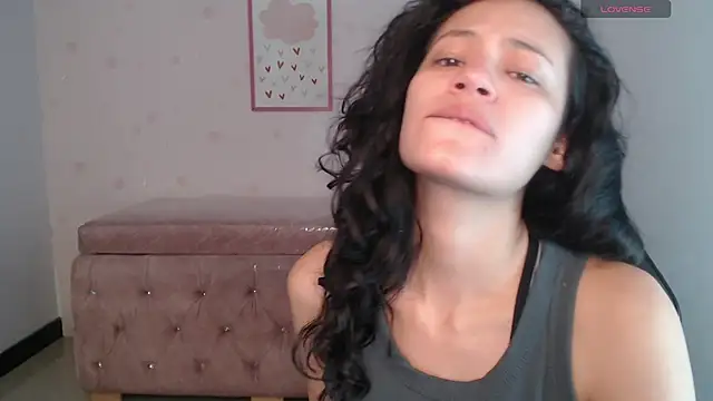Snapshot of Tyna_ch chatting on July 9, 1:04 pm Tyna ch online show from July 9, 1:04 pm