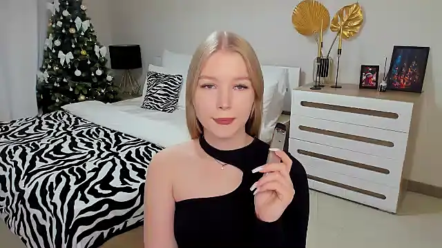 shy  lady online show from December 21, 6:44 pm