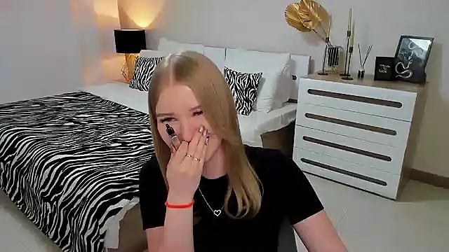 shy  lady online show from February 28, 12:32 am