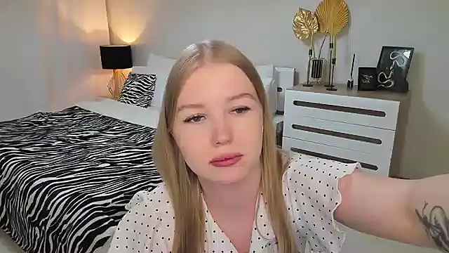 shy  lady online show from March 10, 1:12 am