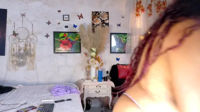 Kyara Queen online show from March 23, 5:39 pm