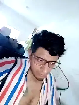 ale3J4a online show from November 7, 7:03 pm