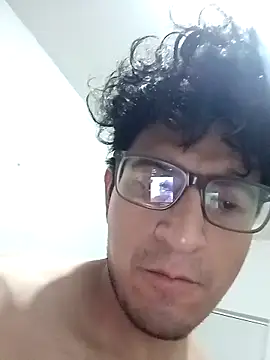 Snapshot of ale3J4a chatting on March 29, 7:08 am ale3J4a online show from March 29, 7:08 am