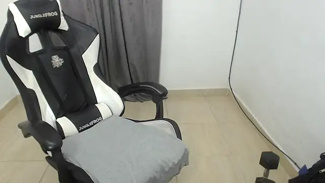 Snapshot of seux-88 chatting on October 25, 11:29 am seux-88 online show from October 25, 11:29 am