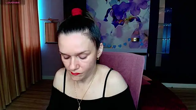 AriaGray online show from April 4, 6:55 am