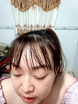 VyOanh2K online show from February 1, 2:02 pm