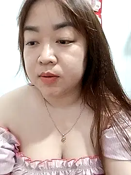 VyOanh2K online show from February 9, 3:23 pm