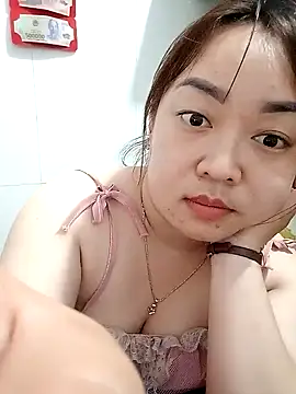 VyOanh2K online show from February 11, 6:11 pm