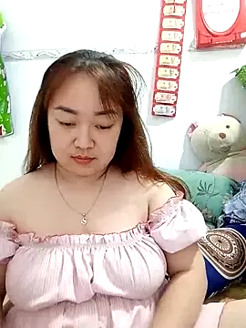 VyOanh2K online show from February 13, 12:43 pm