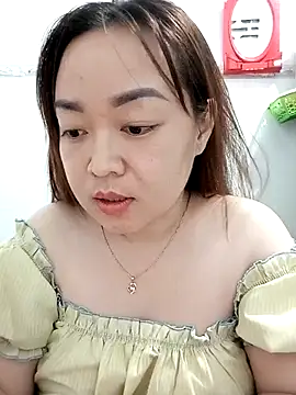 VyOanh2K online show from March 13, 4:01 pm