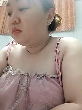 VyOanh2K online show from February 22, 5:11 pm