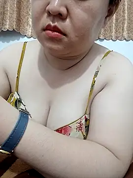VyOanh2K online show from May 12, 3:53 pm