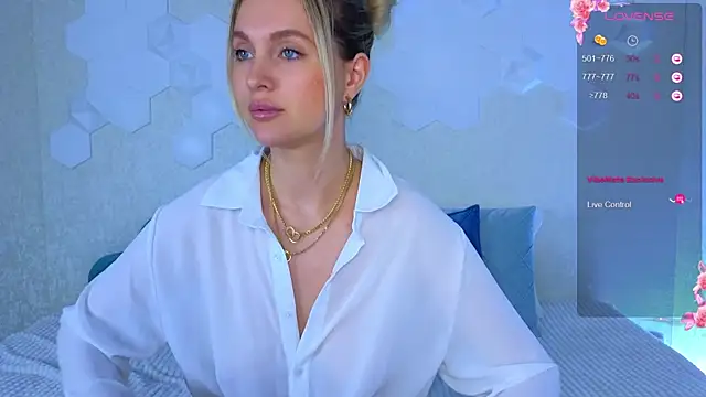 Lynna Sparks online show from November 1, 2:46 am