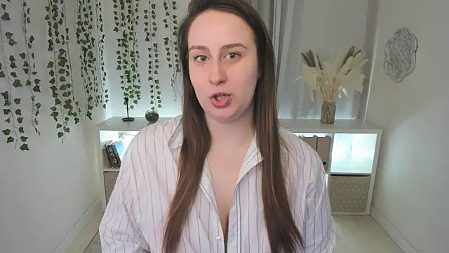 Lattea online show from February 4, 4:50 pm