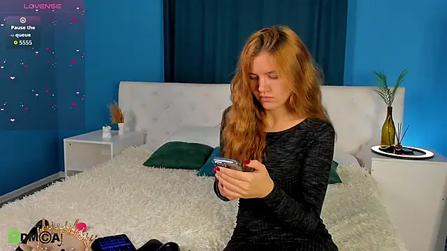 Eva  Lewis online show from November 1, 1:07 am