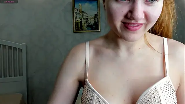 Eva  Lewis online show from March 16, 6:34 pm