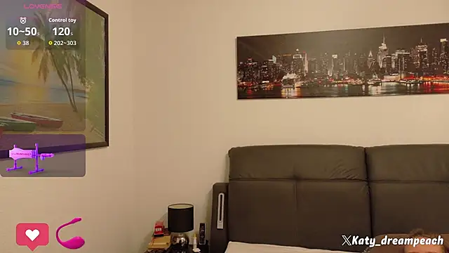 Snapshot of Katy_dream_peach chatting on January 6, 6:00 pm Katy dream peach online show from January 6, 6:00 pm