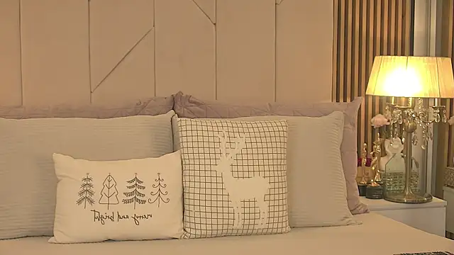 Blanche Summer online show from December 14, 1:38 pm