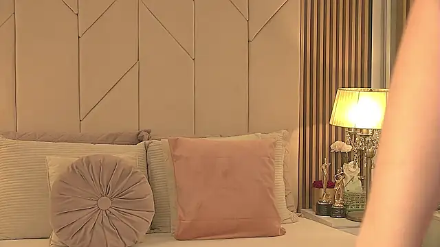 Blanche Summer online show from February 21, 1:56 pm