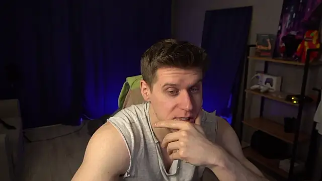 Snapshot of Bruno_Banani chatting on February 1, 5:55 pm Bruno Banani online show from February 1, 5:55 pm