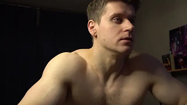 Snapshot of Bruno_Banani chatting on February 8, 11:19 pm Bruno Banani online show from February 8, 11:19 pm