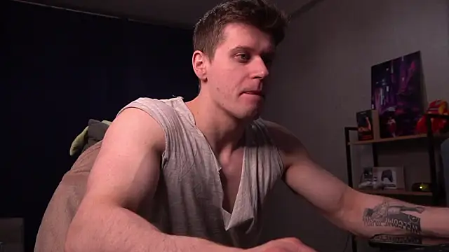 Snapshot of Bruno_Banani chatting on February 12, 7:53 pm Bruno Banani online show from February 12, 7:53 pm