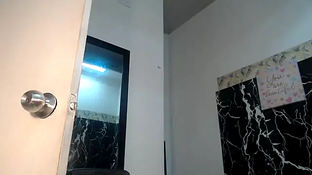 KristalTsXXX online show from March 29, 4:18 pm