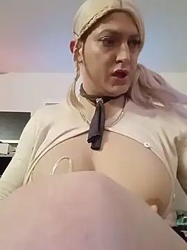 sissytrapdolly24 online show from May 24, 10:42 am