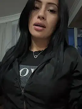 Snapshot of Sara_luna_ chatting on January 11, 11:24 pm Sara luna online show from January 11, 11:24 pm