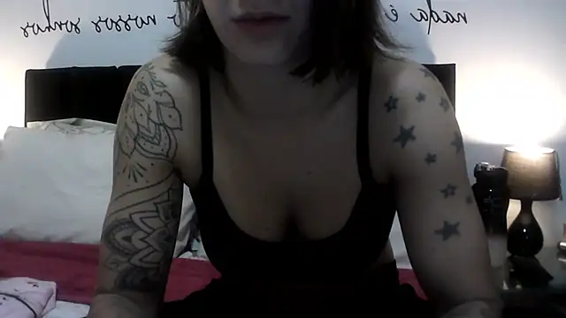 Shy Runner online show from August 3, 12:53 am